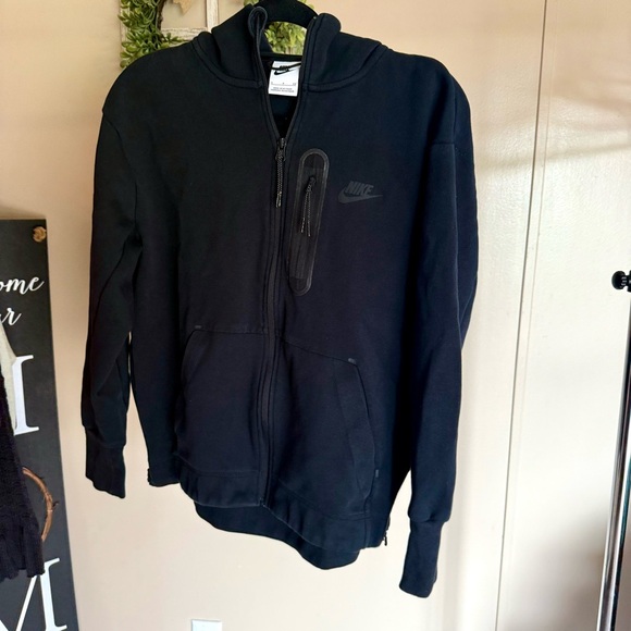 Nike tech Women's Sportswear Tech Fleece Full-Zip Hoodie Black - Picture 2 of 6